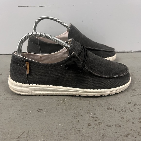 Hey Dude Wendy Linen Iron Slip On Comfort Shoes Chambray Off Black Size 8 - Picture 1 of 10